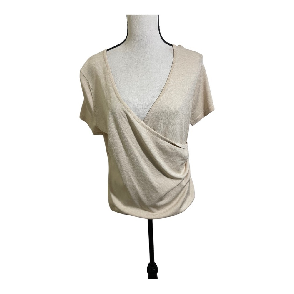 Evie womens faux wrap cream color. Short sleeve. Petite Large